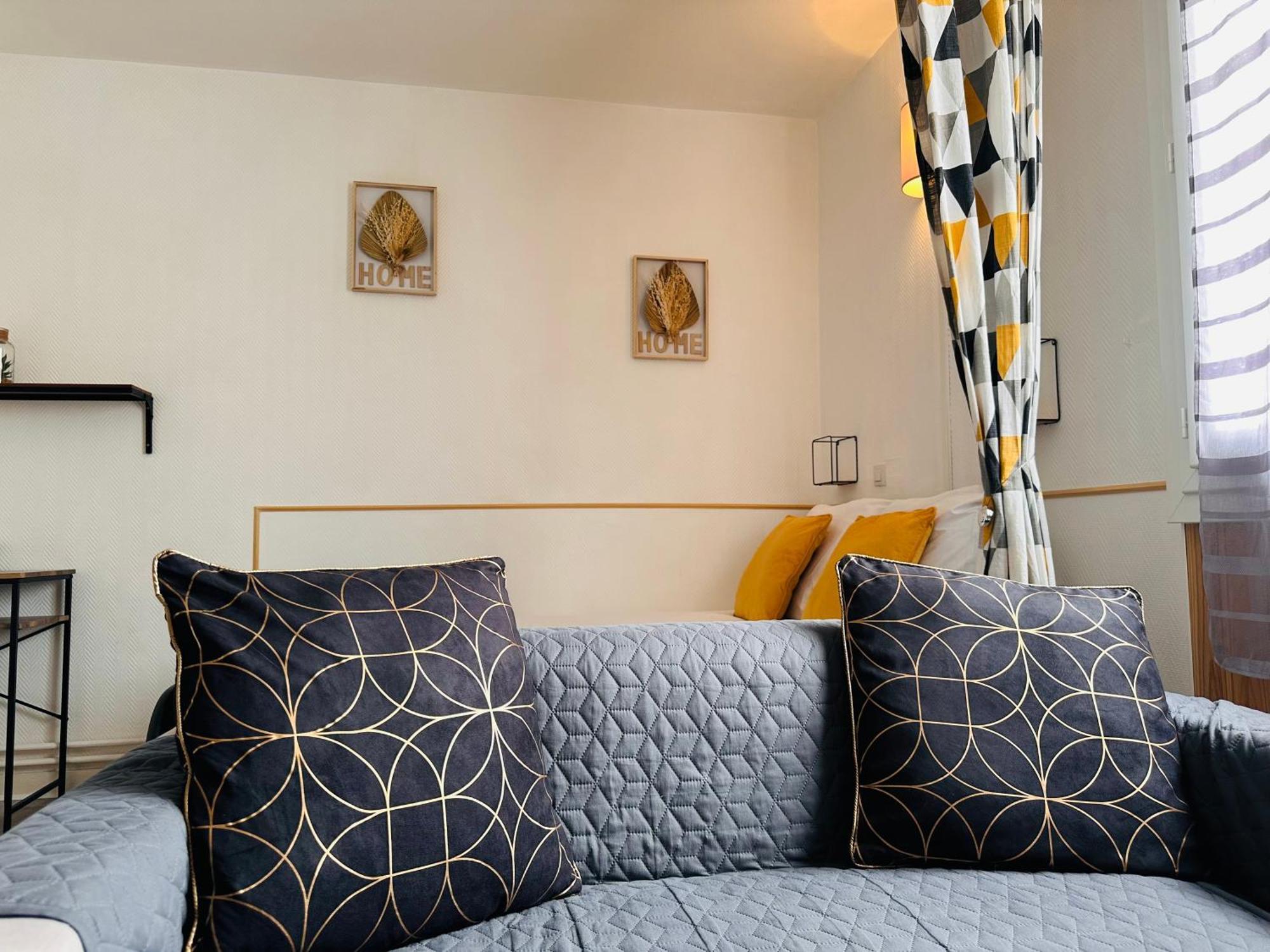 Orleans Centre Proche Gare - Appartement Fonctionnel Residence Calme Parking Prive Gratuit - Le Central Elegance エクステリア 写真